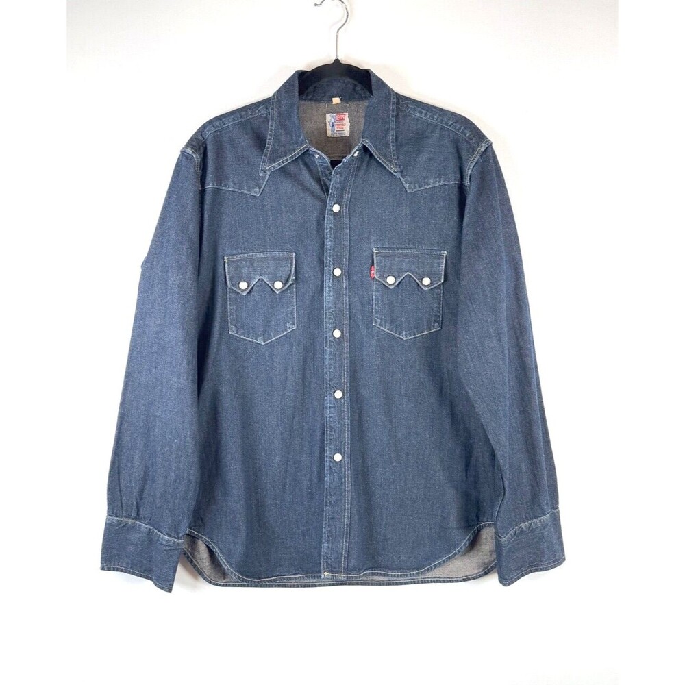 VINTAGE Levis Mens Button Up Shirt Blue Sawtooth Western Denim Pearl Snap Medium